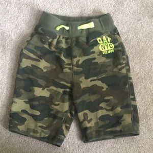 Gap kids sweat shorts size 6-7